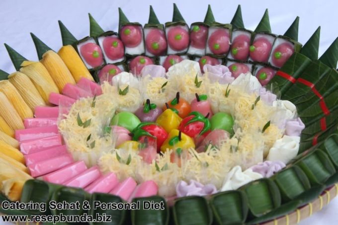 Kue untuk Syukuran dari Catering Sehat Resep Bunda di Bandung