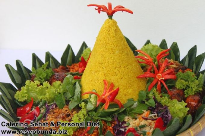 Nasi tumpeng di Bandung
