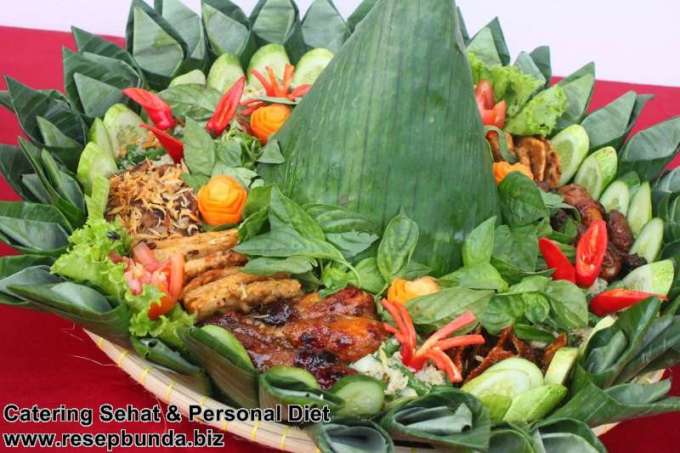 Nasi Tumpeng Tutug Oncom