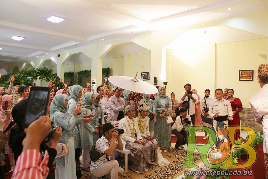Upaacara Adat