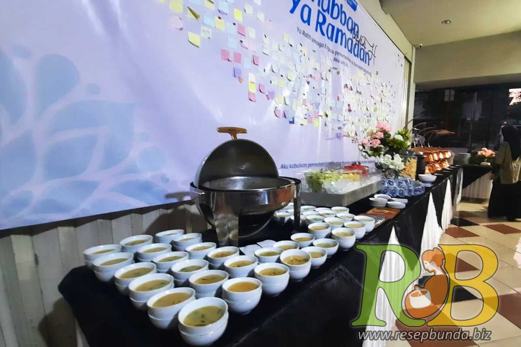 Es Cendol (Dessert)